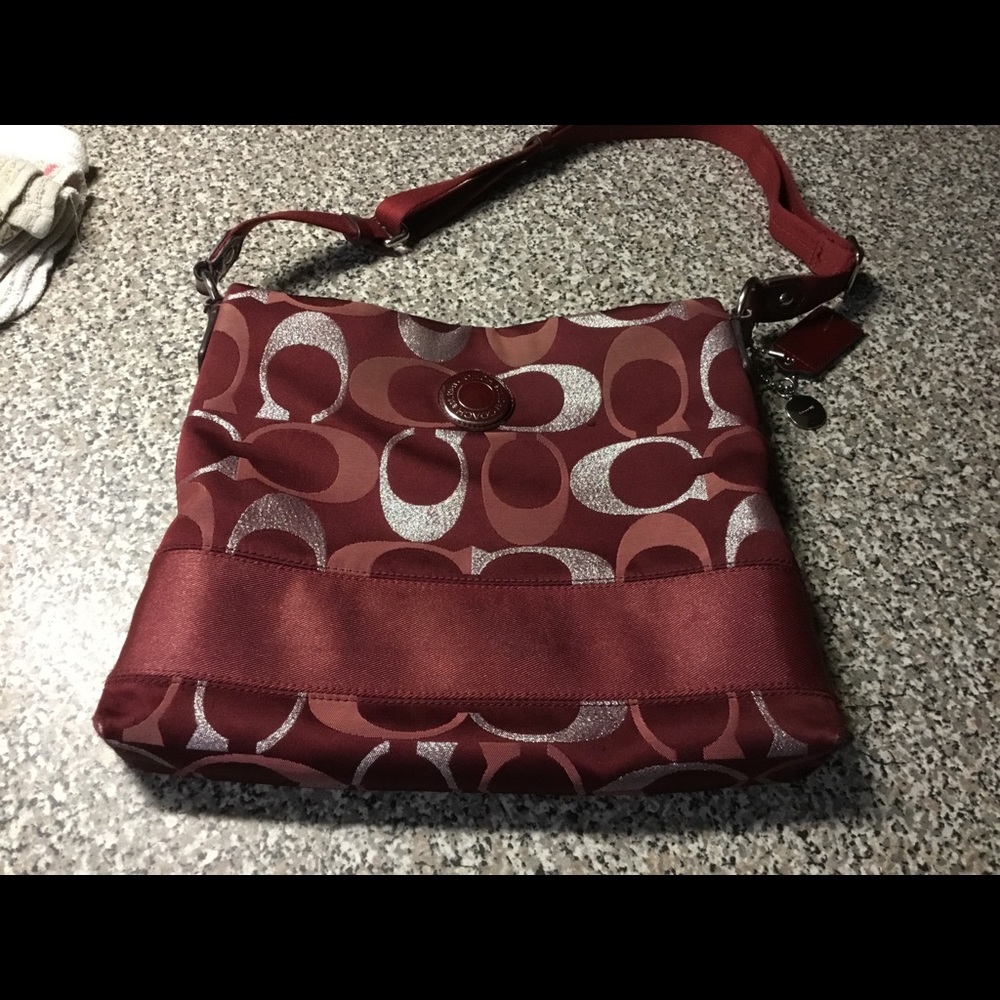 Coach File Bag in red/silver